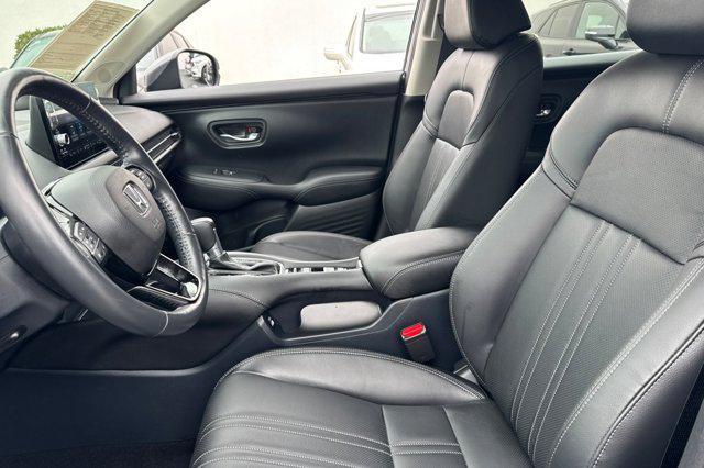 Photo of 2023 Modern Steel Metallic Honda HR-V