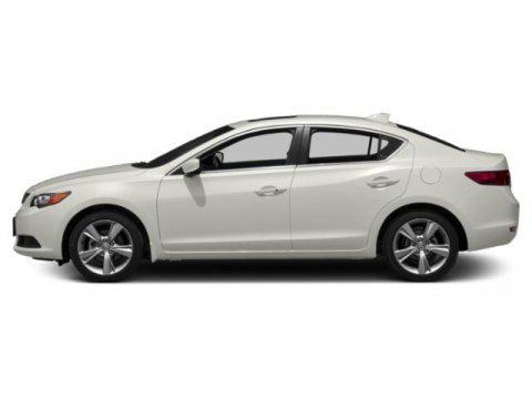 Photo of 2015 Silver Moon Metallic Acura ILX