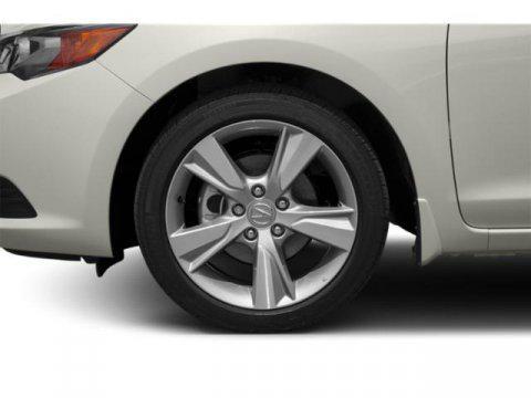 Photo of 2015 Silver Moon Metallic Acura ILX