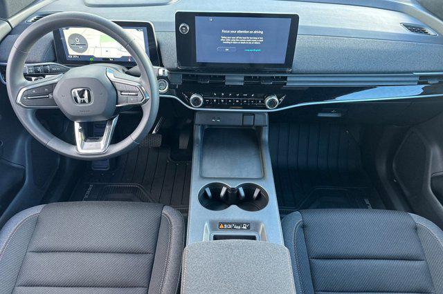 Photo of 2025 Mercury Silver Metallic Honda Prologue