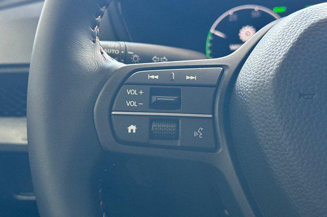 Photo of 2026 Platinum White Pearl Honda CR-V Hybrid