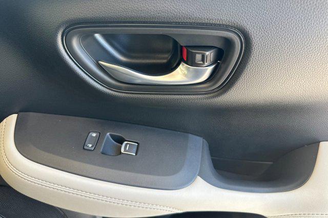 Photo of 2026 Modern Steel Metallic Honda HR-V