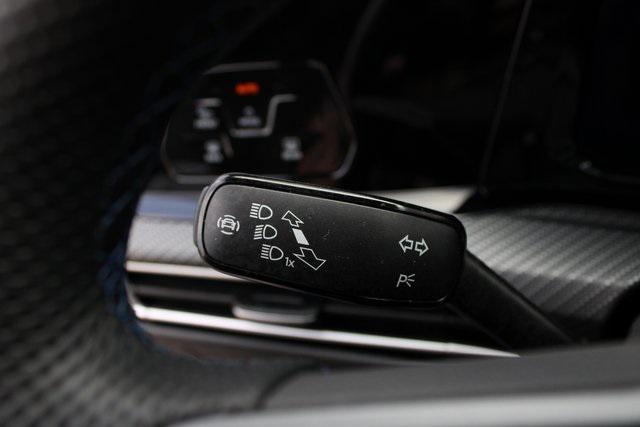 Photo of 2024 Lapiz Blue Metallic Volkswagen Golf R