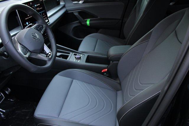 Photo of 2025 Deep Black Pearl Volkswagen Tiguan
