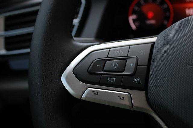 Photo of 2025 Pure White Volkswagen Atlas