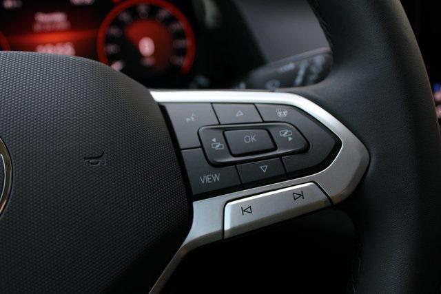Photo of 2025 Pure White Volkswagen Atlas