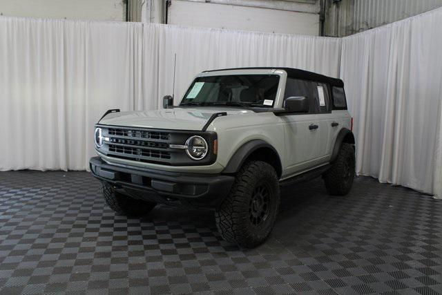 Photo of 2023 Cactus Gray Ford Bronco