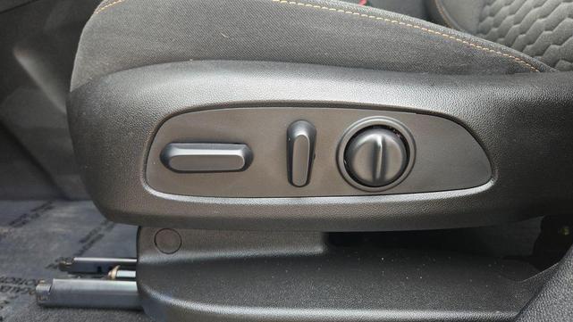 Photo of 2019 Mosaic Black Metallic Chevrolet Equinox