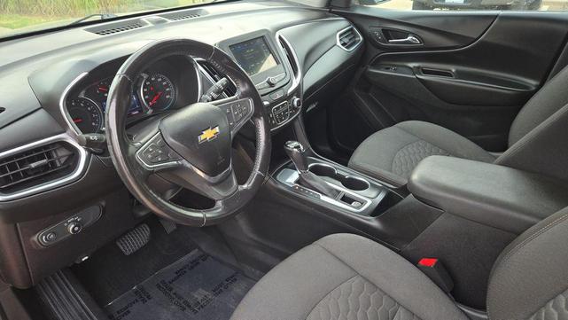 Photo of 2019 Mosaic Black Metallic Chevrolet Equinox
