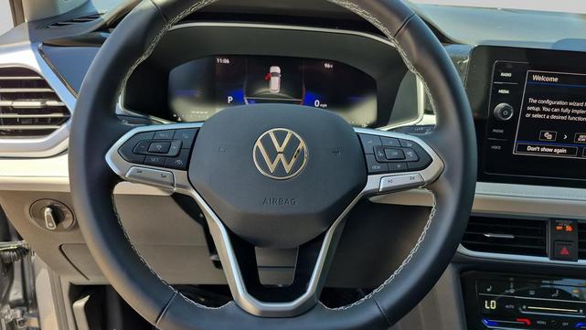 Photo of 2025 Pyrite Silver Metallic Volkswagen Taos