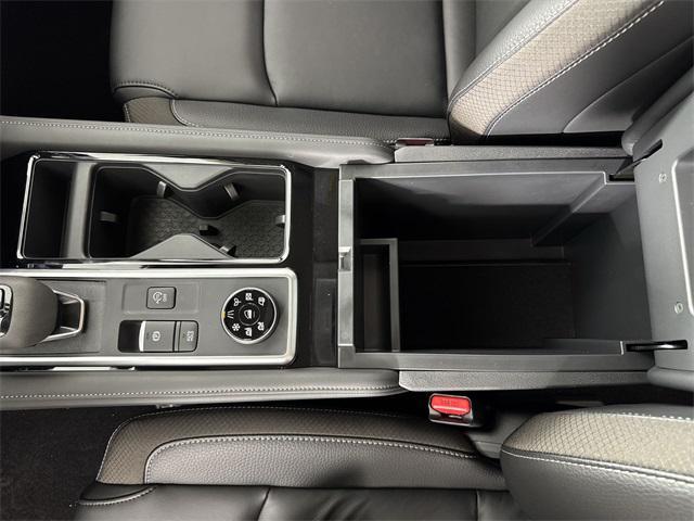 Photo of 2025 Super Black Nissan Pathfinder
