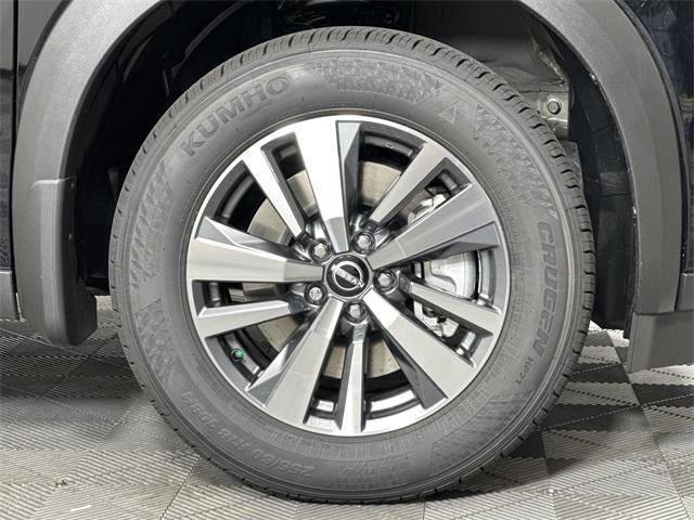 Photo of 2025 Super Black Nissan Pathfinder
