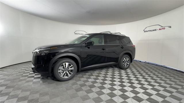 Photo of 2025 Super Black Nissan Pathfinder