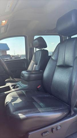 Photo of 2012 White Chevrolet Silverado 1500
