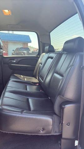 Photo of 2012 White Chevrolet Silverado 1500