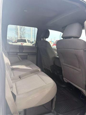 Photo of 2015 White Ford F-350