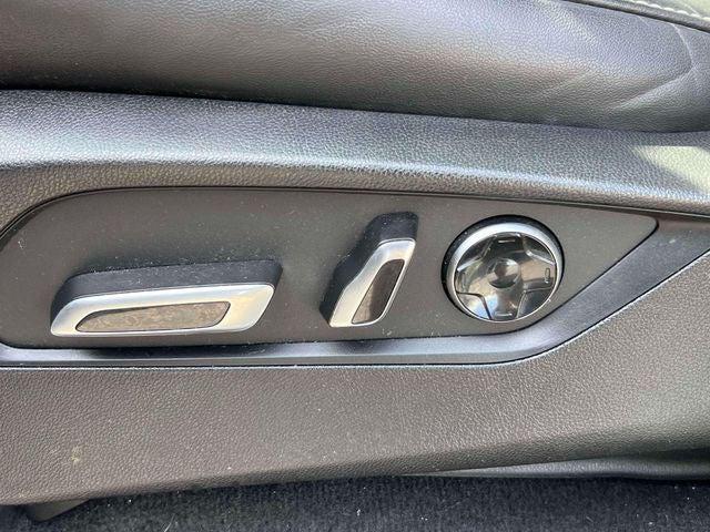 Photo of 2022 Platinum White Pearl Acura MDX