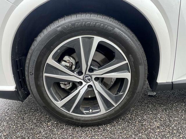 Photo of 2023 Eminent White Pearl Lexus RX 350