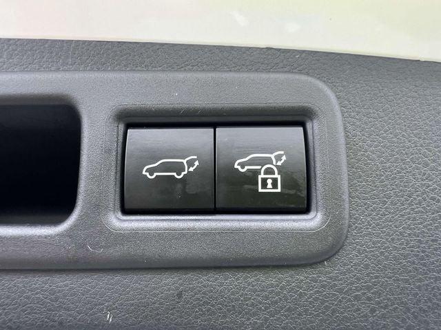 Photo of 2023 Eminent White Pearl Lexus RX 350
