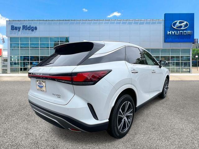 Photo of 2023 Eminent White Pearl Lexus RX 350