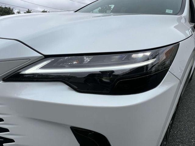 Photo of 2023 Eminent White Pearl Lexus RX 350