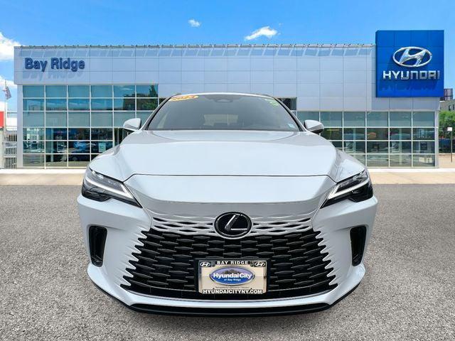 Photo of 2023 Eminent White Pearl Lexus RX 350