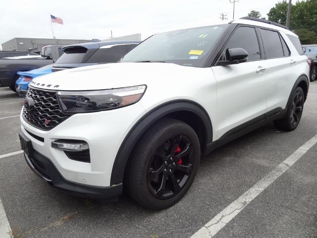 Photo of 2022 STAR WHITE MET TRI-COAT Ford Explorer