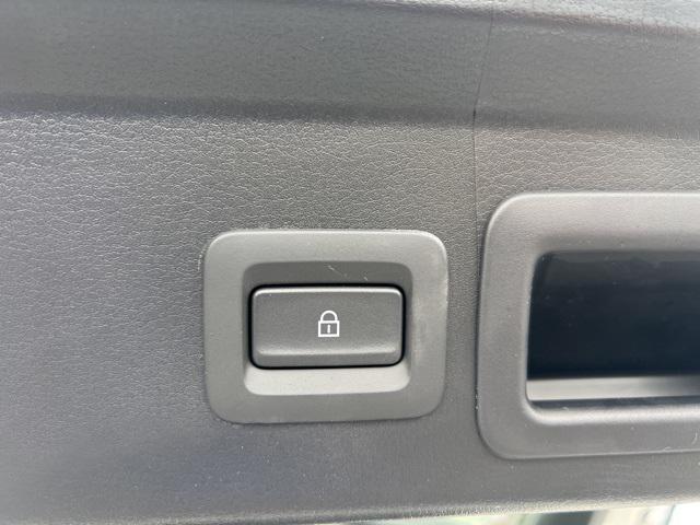 Photo of 2025 Snowflake White Pearl Mica Mazda CX-30