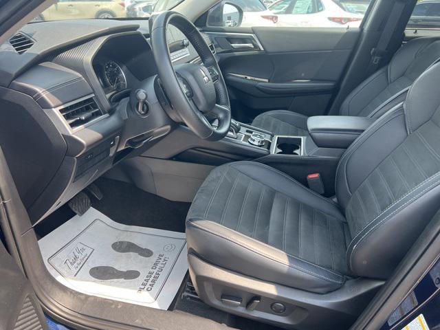 Photo of 2024 Cosmic Blue Metallic Mitsubishi Outlander