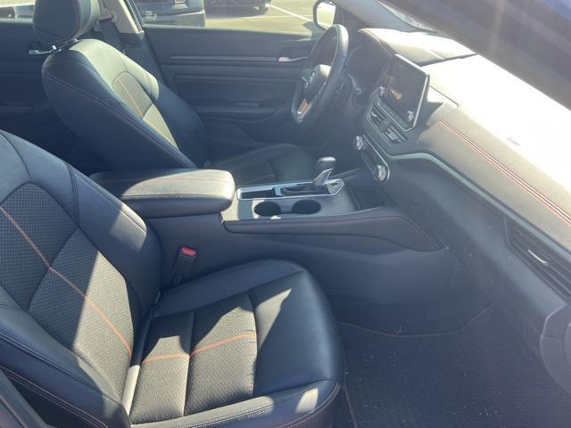 Photo of 2022 Deep Blue Pearl Nissan Altima