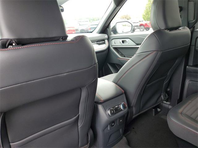 Photo of 2025 Agate Black Metallic Ford Explorer