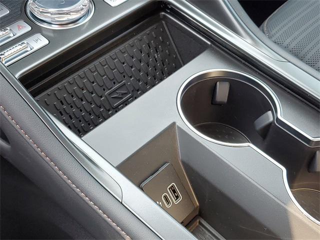 Photo of 2025 Lustrous Gray Metallic Lincoln Nautilus