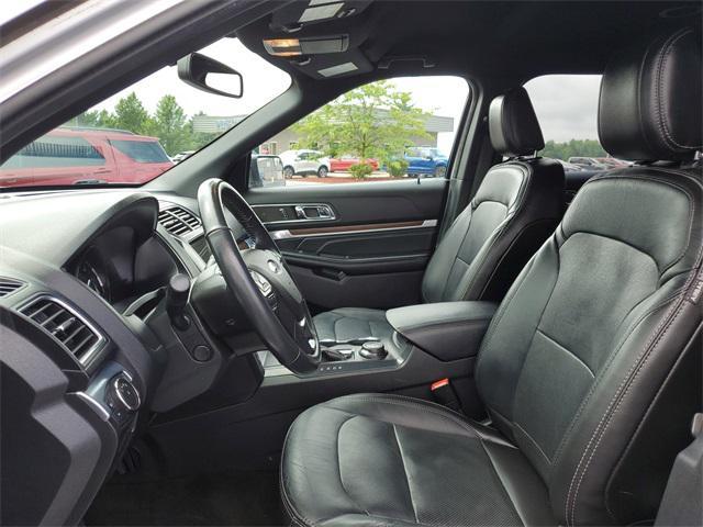 Photo of 2018 Ingot Silver Metallic Ford Explorer