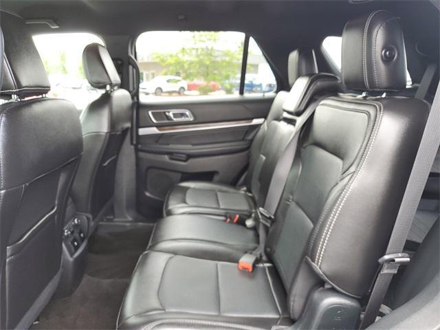 Photo of 2018 Ingot Silver Metallic Ford Explorer