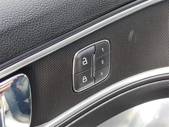 Photo of 2018 Ingot Silver Metallic Ford Explorer