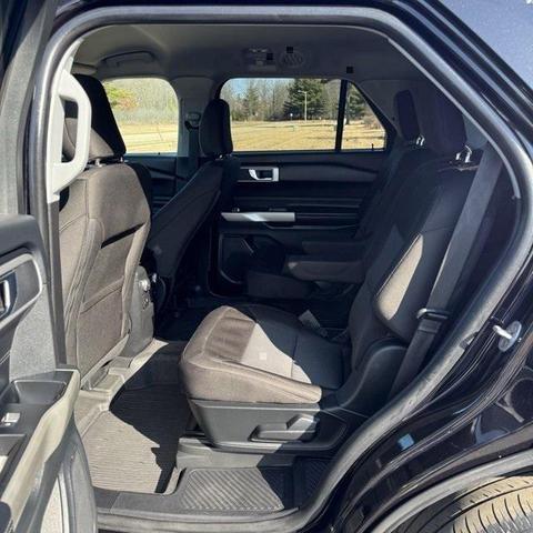Photo of 2022 Black Metallic Ford Explorer