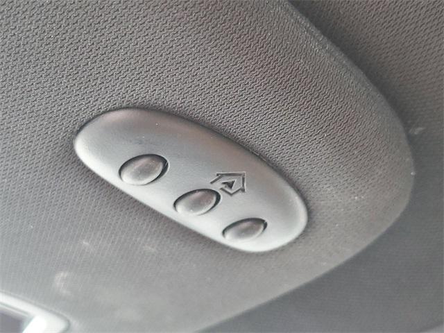 Photo of 2023 Pristine White Metallic Tri-Coat Lincoln Nautilus