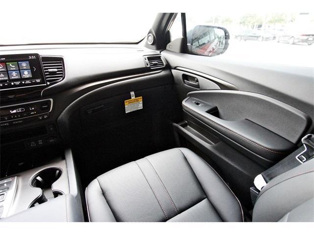 Photo of 2025 Radiant Red Metallic II Honda Ridgeline