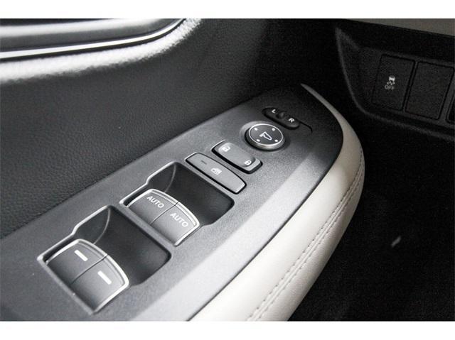 Photo of 2026 Platinum White Pearl Honda HR-V