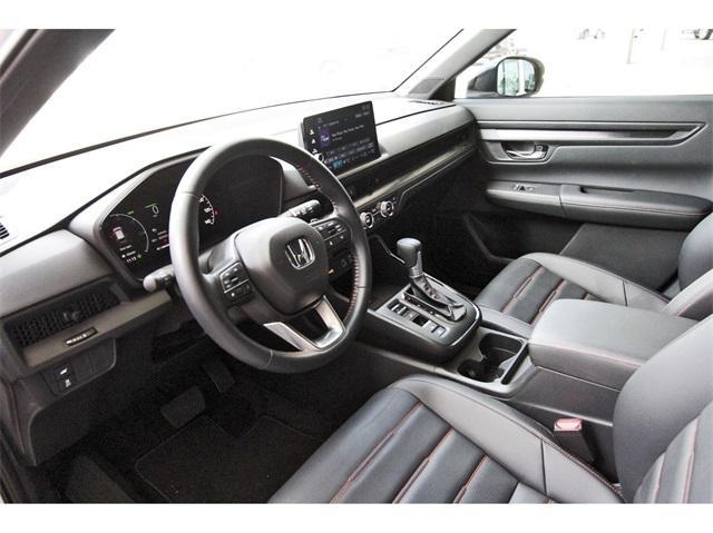Photo of 2025 White Honda CR-V Hybrid