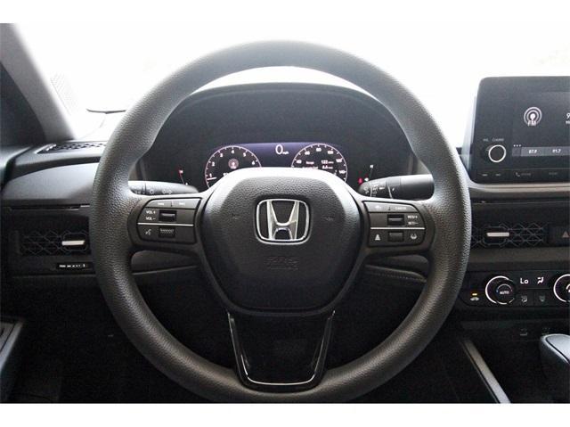 Photo of 2025 Platinum White Pearl Honda Accord