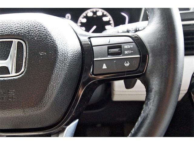 Photo of 2023 Blue Honda Pilot