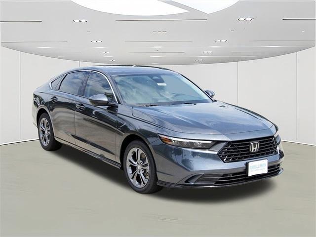 Photo of 2025 Gold Honda Accord Hybrid