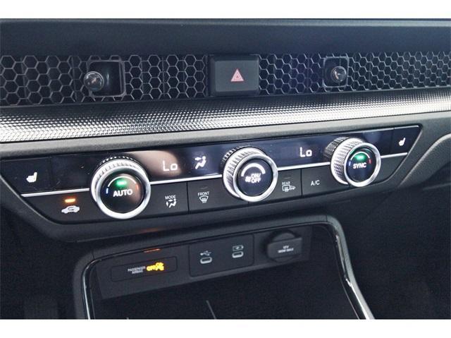 Photo of 2026 Platinum White Pearl Honda CR-V Hybrid