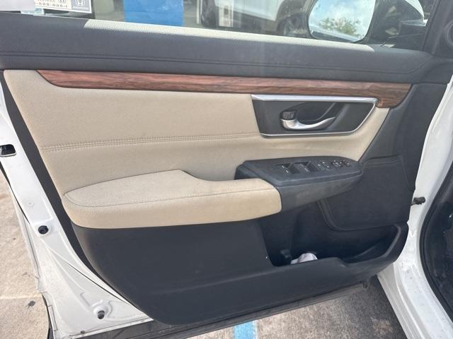 Photo of 2019 White Honda CR-V