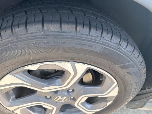 Photo of 2019 White Honda CR-V