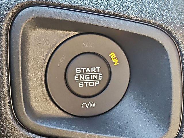 Photo of 2025 Black Clearcoat Jeep Wrangler
