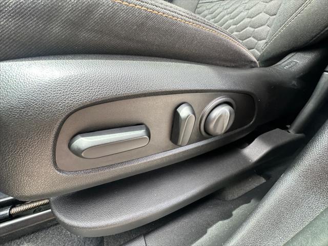 Photo of 2018 Storm Blue Metallic Chevrolet Equinox