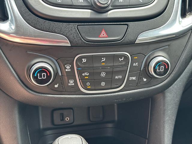 Photo of 2018 Storm Blue Metallic Chevrolet Equinox