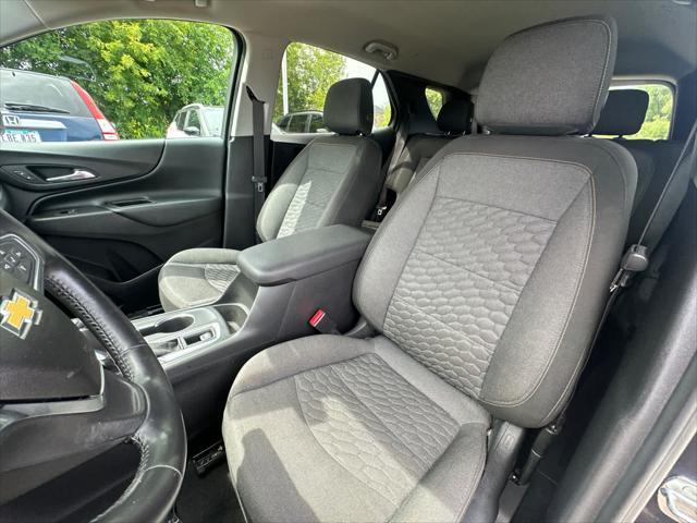Photo of 2018 Storm Blue Metallic Chevrolet Equinox